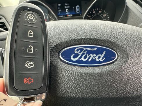 Used 2019 Ford Escape Titanium w/ U9j03 - Titanium Tow Package image 22