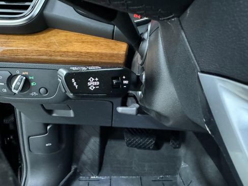 Certified 2023 Audi Q5 2.0T Premium w/ Convenience Package image 31