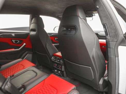 Used 2020 Lamborghini Urus AWD/4WD image 28