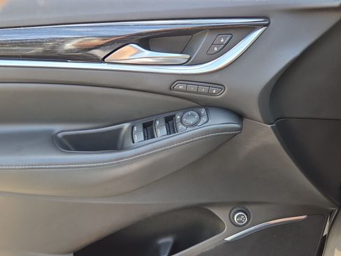 Certified 2021 Buick Enclave Avenir w/ Avenir Technology Package FWD image 27