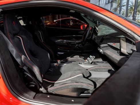 Used 2020 Ferrari 488 Pista Coupe image 40