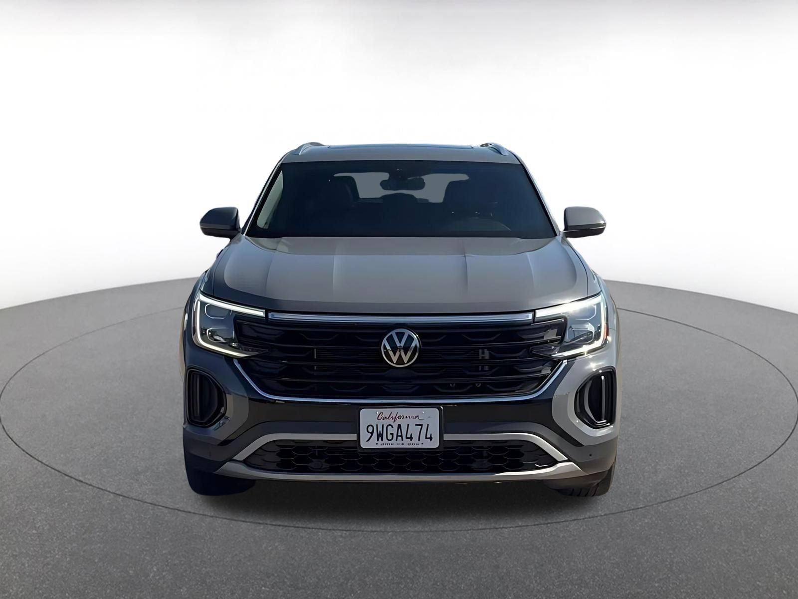 Used 2026 Volkswagen Atlas Cross Sport SE AWD/4WD image 3