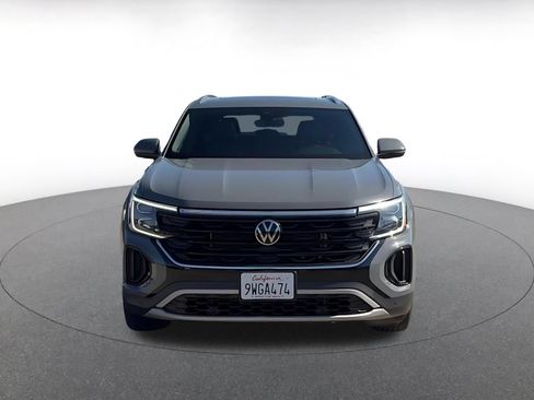 Used 2026 Volkswagen Atlas Cross Sport SE AWD/4WD image 3
