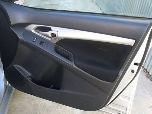 Used 2009 Toyota Matrix w/ PWR Pkg FWD image 13