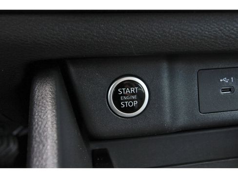 Used 2023 Nissan Rogue SV w/ SV Premium B Package FWD image 25