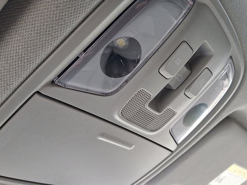 Used 2022 Kia Niro LXS image 32