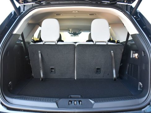 Used 2026 Ford Explorer Active w/ Active Comfort Package image 19