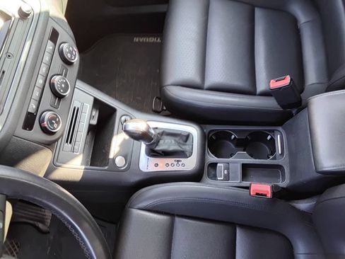 Used 2016 Volkswagen Tiguan S AWD/4WD image 12