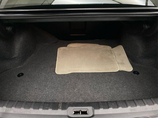 Used 2011 Buick Lucerne CXL FWD image 14