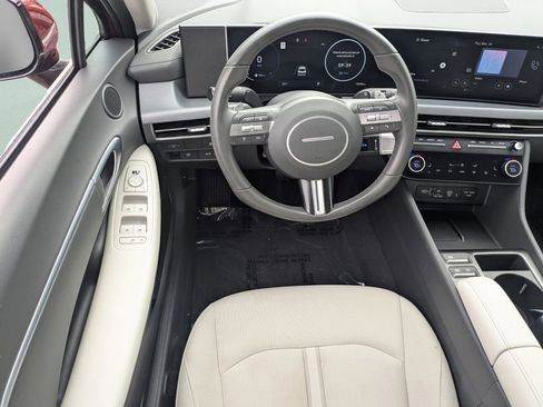 Used 2024 Hyundai Sonata SEL w/ Convenience Package FWD image 12