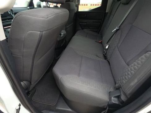 Used 2022 Toyota Tundra SR w/ SR Tow Package image 17