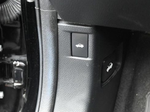 Used 2025 Honda Accord LX image 33