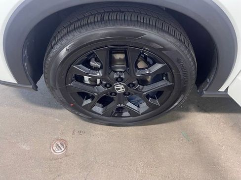 Used 2024 Honda HR-V Sport image 30