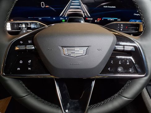 Used 2026 Cadillac Optiq Luxury 1 image 20