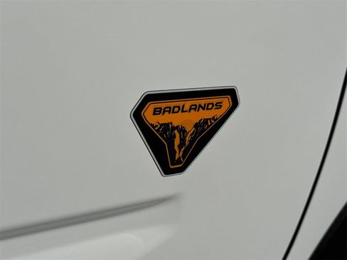 Used 2021 Ford Bronco Sport Badlands image 8