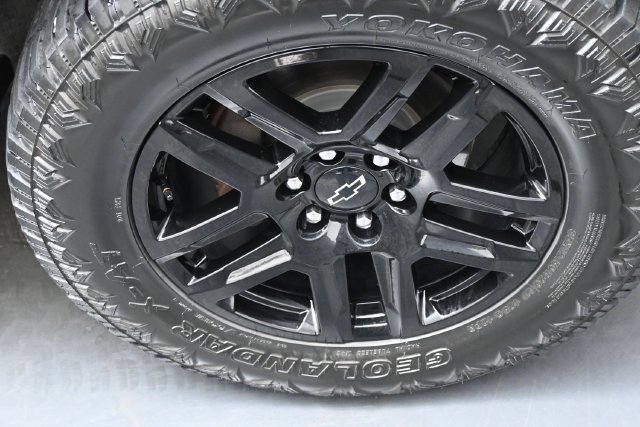 Used 2023 Chevrolet Silverado 1500 Custom Trail Boss w/ LPO, Dark Essentials Package AWD/4WD image 34