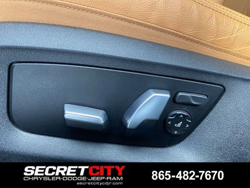 Used 2022 BMW 530i xDrive w/ Convenience Package AWD/4WD image 13