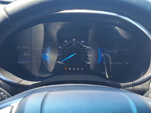 Used 2021 Ford Edge Titanium AWD/4WD image 19