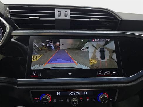 Used 2025 Audi Q3 2.0T Premium Plus w/ Premium Plus Package image 26