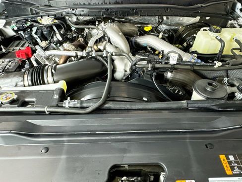 Used 2024 Ford F250 XLT image 28