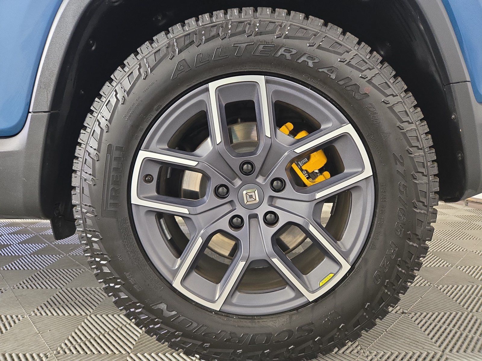 Used 2022 Rivian R1T Launch Edition AWD/4WD image 10