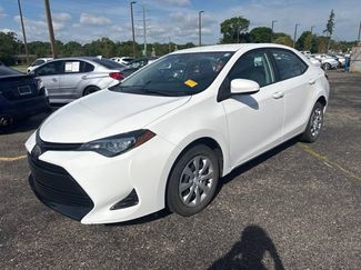 Used 2019 Toyota Corolla LE FWD video 1