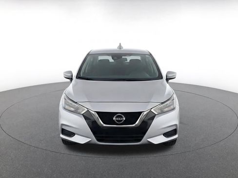 Used 2025 Nissan Versa SV FWD image 2