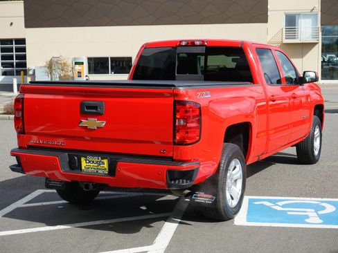 Used 2017 Chevrolet Silverado 1500 LT w/ All Star Edition AWD/4WD image 2