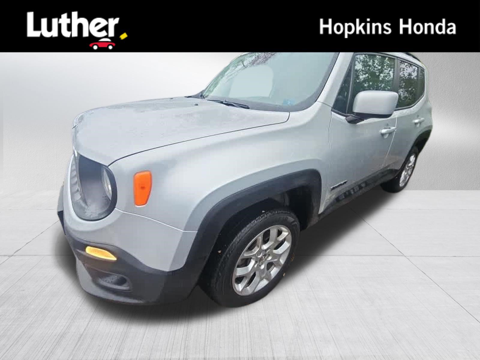 Used 2016 Jeep Renegade Latitude AWD/4WD image 1
