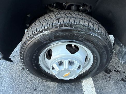 Used 2024 Chevrolet Silverado 3500 W/T w/ WT Convenience Package image 11