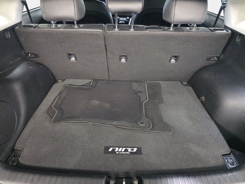 Used 2022 Kia Niro Touring Special Edition image 12