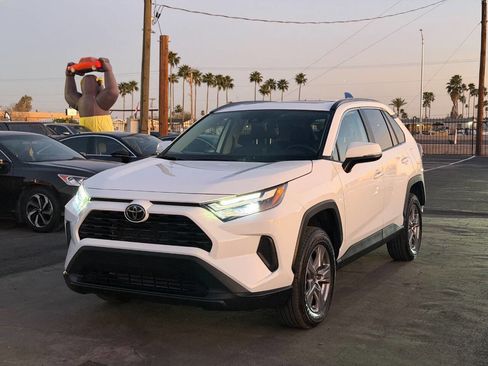 Used 2024 Toyota RAV4 XLE w/ Convenience Package image 1