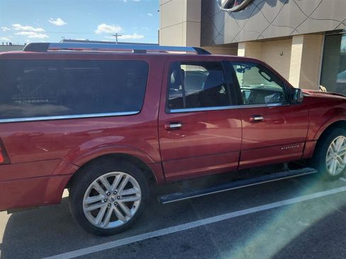 Used 2017 Ford Expedition Max Platinum image 4