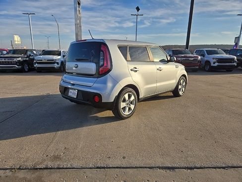 Used 2018 Kia Soul image 6