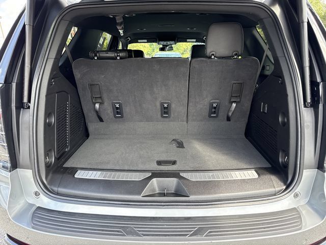 Used 2025 Chevrolet Tahoe Z71 AWD/4WD image 36
