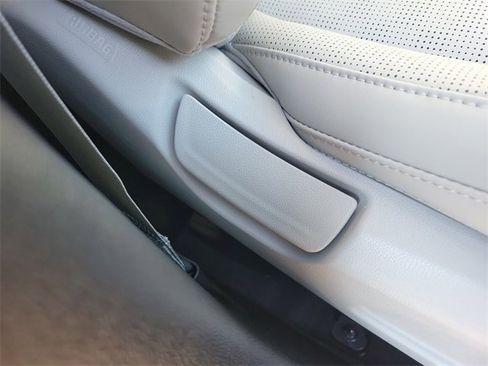 New 2026 Kia Sorento S image 9