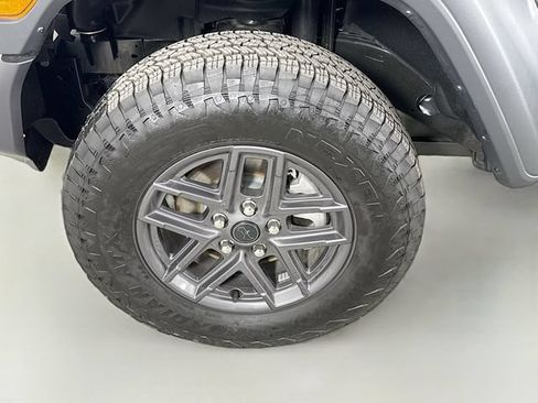 Used 2026 Jeep Wrangler Unlimited Sport AWD/4WD image 26