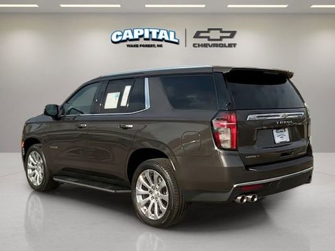 Used 2021 Chevrolet Tahoe Premier w/ Premium Package AWD/4WD image 3