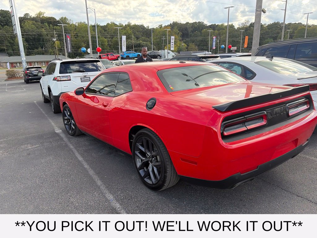 Used 2023 Dodge Challenger R/T w/ Blacktop Package RWD image 4