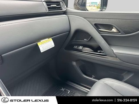 Certified 2025 Lexus LX 700h Overtrail AWD/4WD image 33