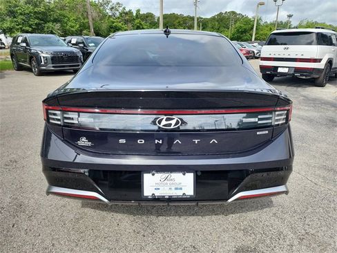 New 2025 Hyundai Sonata SEL image 4