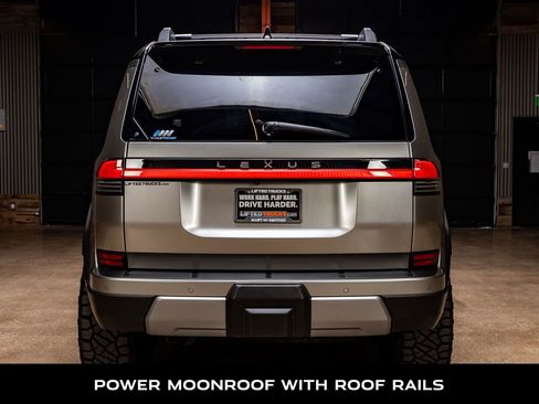 Used 2025 Lexus GX 550 image 8