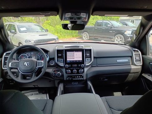 New 2026 RAM 1500 Big Horn AWD/4WD image 9