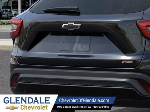 New 2026 Chevrolet Trax RS w/ Driver Confidence Package FWD image 6