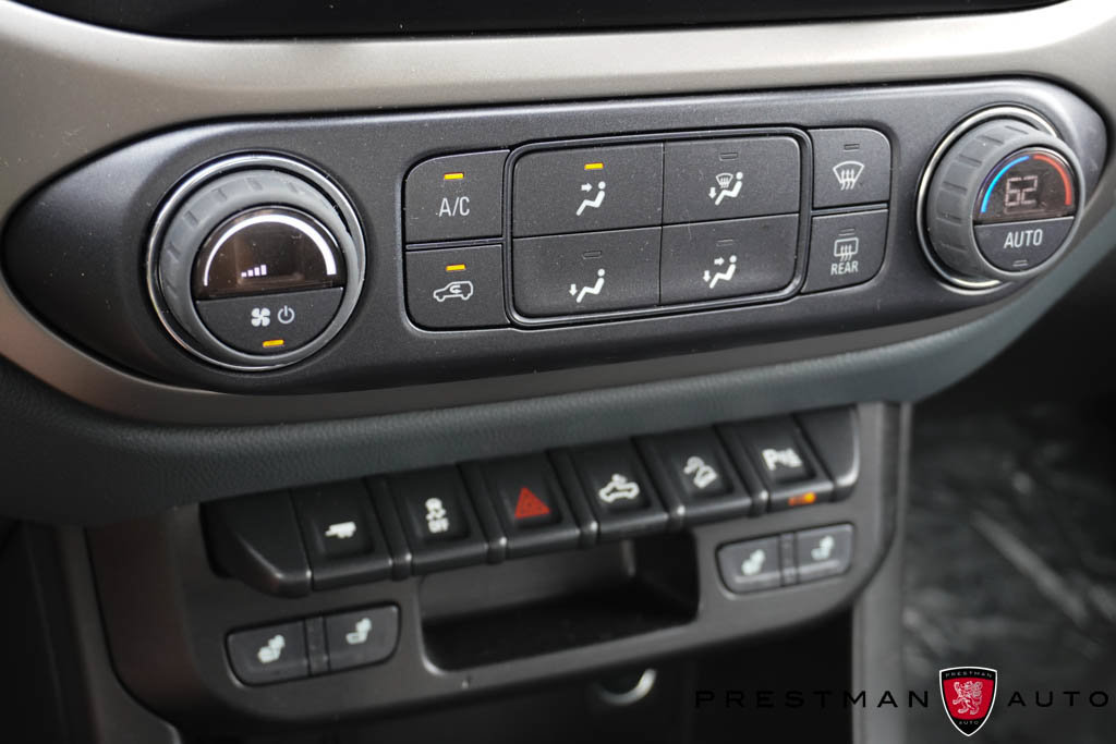 Used 2022 Chevrolet Colorado Z71 AWD/4WD image 29