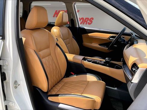 Used 2022 Nissan Rogue Platinum w/ Head-Up Display Package AWD/4WD image 31