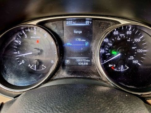 Used 2016 Nissan Rogue SL image 11