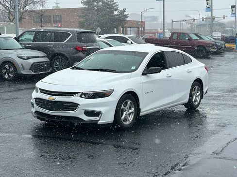 Used 2017 Chevrolet Malibu LS w/ LPO, Convenience Package 1 image 8