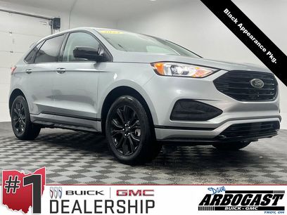 Used 2024 Ford Edge SE w/ Black Appearance Package