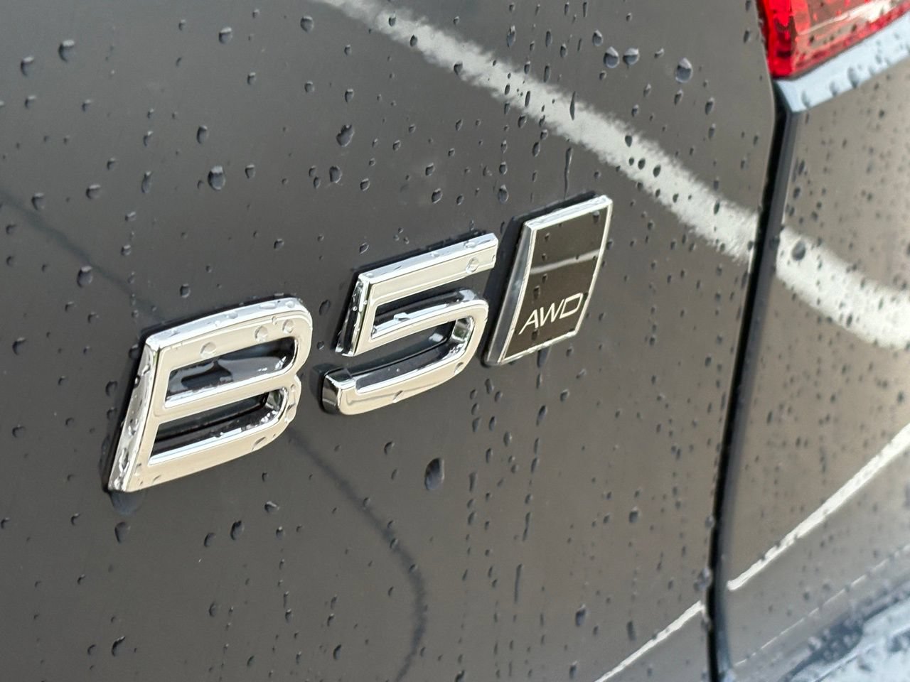 New 2026 Volvo XC40 B5 Ultra w/ Protection Package Premier AWD/4WD image 8